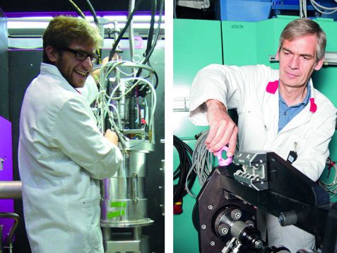 Lukas Karge (left) with the in-situ high temperature furnace at the small angle facility SANS-1 und Dr. habil. Ralph Gilles with the tensile rig for the superalloy at the instrument Stress-Spec. © privat / Sebastian Mast Kobalt-rhenium super alloy